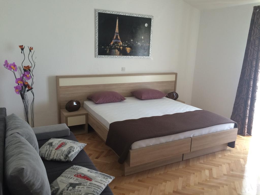 Apartmani Emilio โนวาลยา ห้อง รูปภาพ
