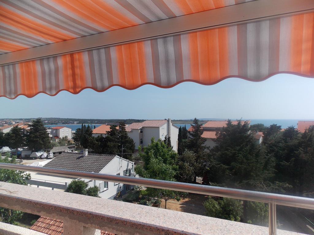Apartmani Emilio โนวาลยา ภายนอก รูปภาพ