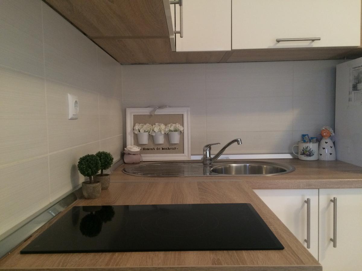 Apartmani Emilio โนวาลยา ภายนอก รูปภาพ