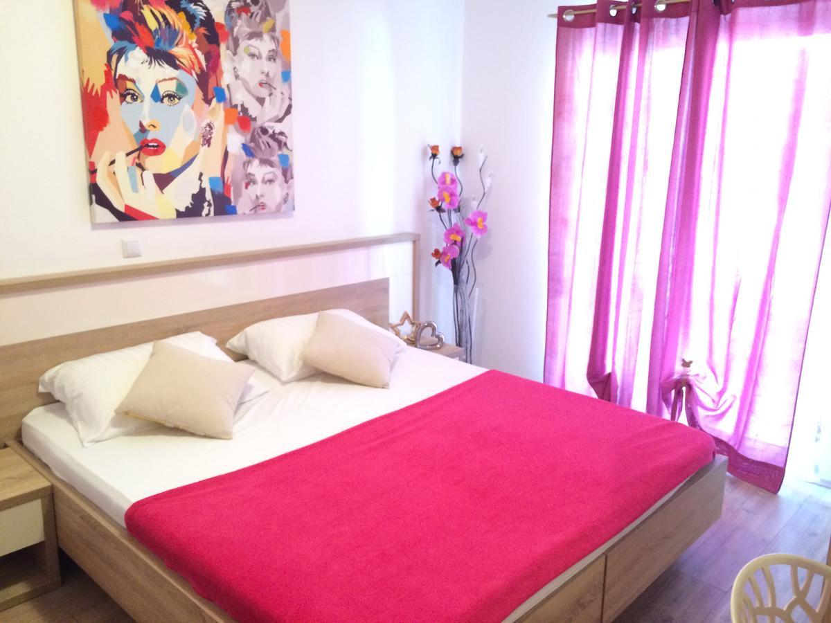Apartmani Emilio โนวาลยา ภายนอก รูปภาพ